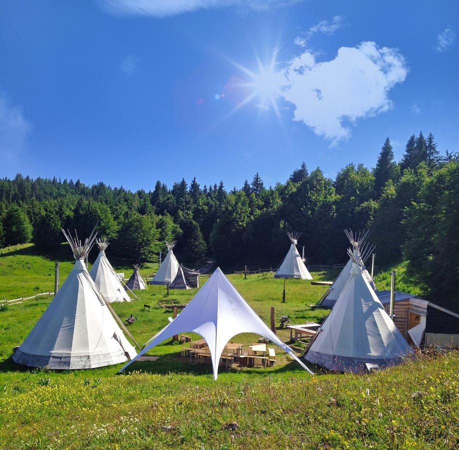 Village Tipi La Féclaz Exterior foto