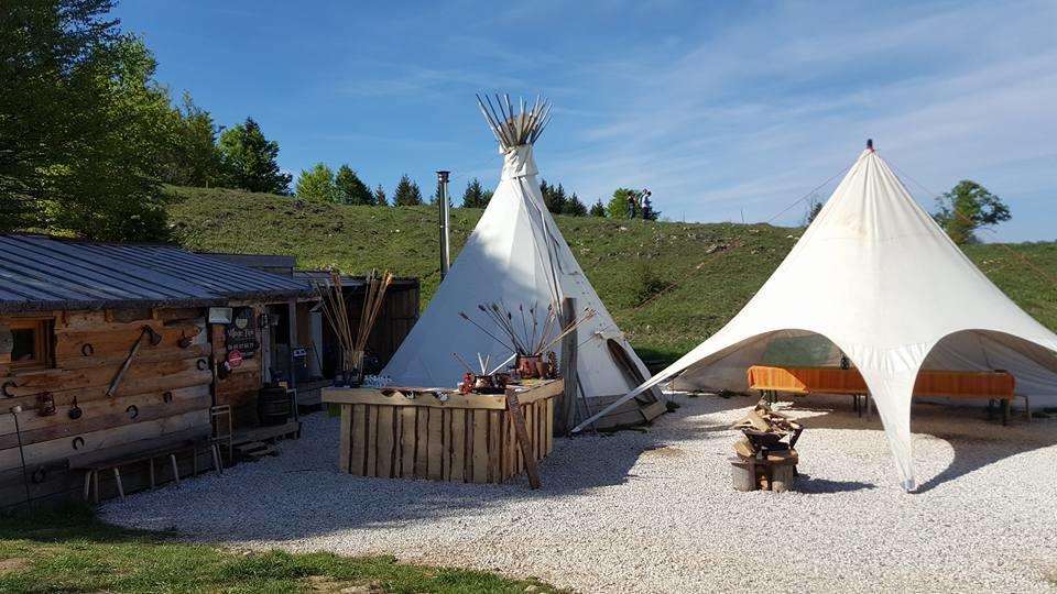 Village Tipi La Féclaz Exterior foto