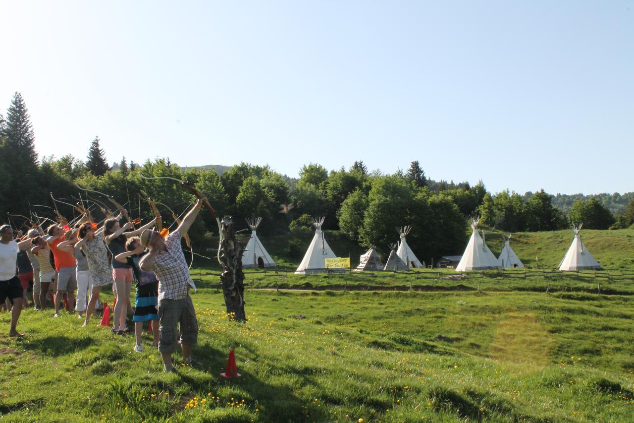 Village Tipi La Féclaz Exterior foto