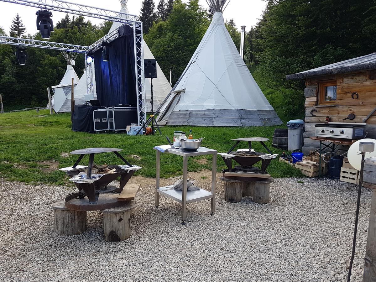 Village Tipi La Féclaz Exterior foto